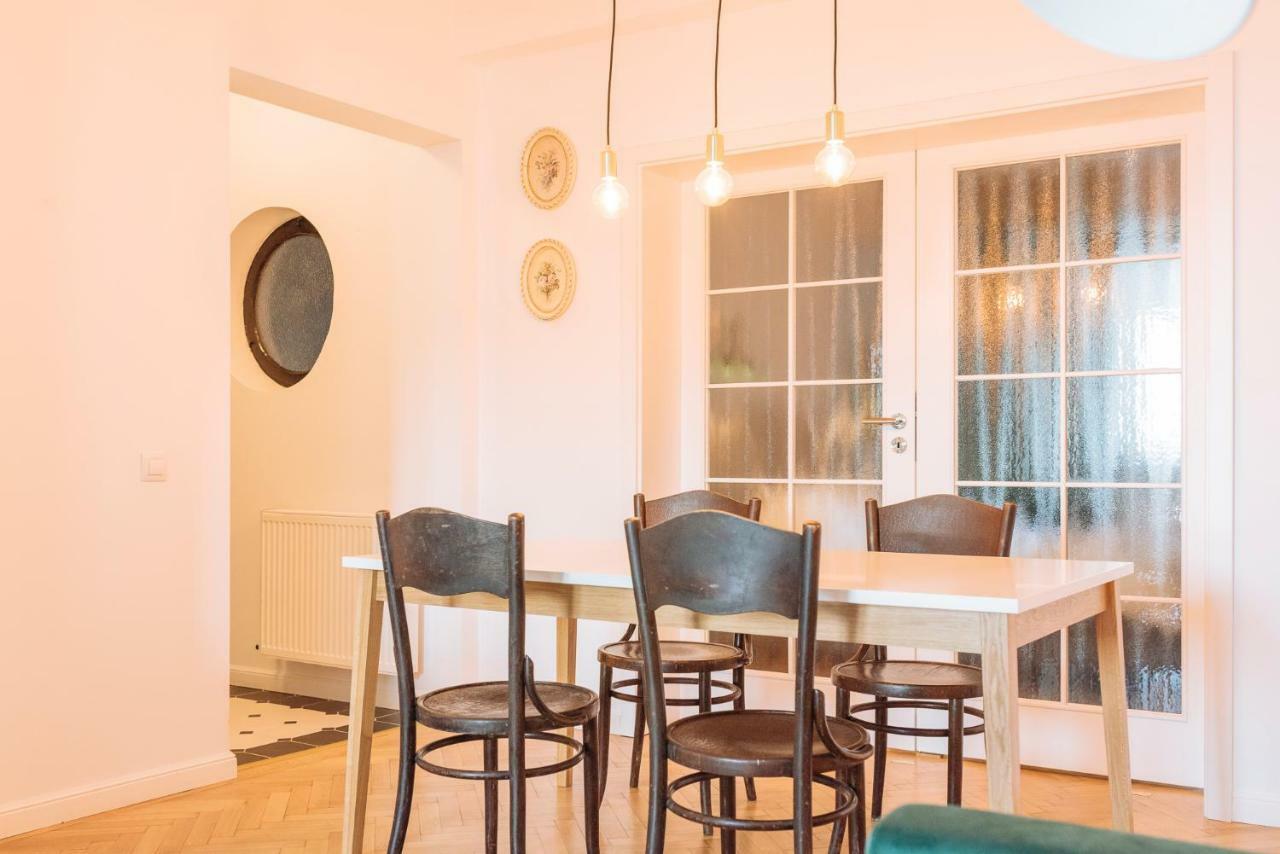 Brezoianu Spacious Flat Bucarest Esterno foto