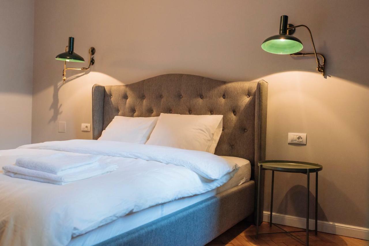Brezoianu Spacious Flat Bucarest Esterno foto